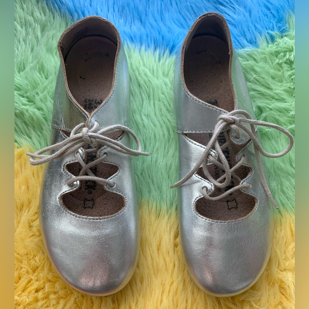 Excellent Condition Pre-Owned, Birkenstock Rye Silver Leather Ballet Flats, Sz 6 - Picture 1 of 9